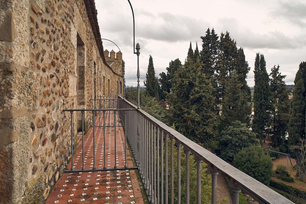 Parador De Ciudad-Rodrigo Esterno foto