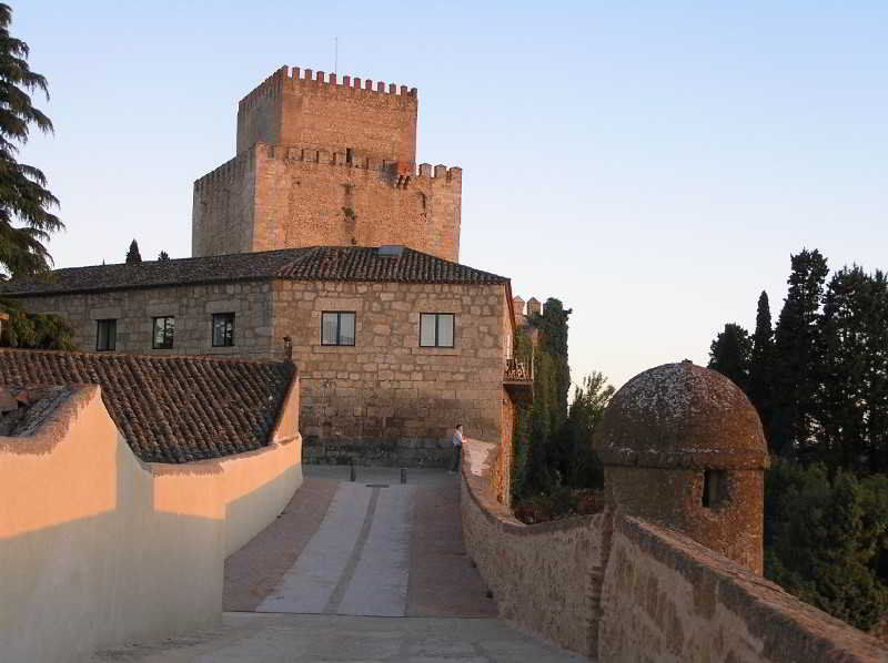 Parador De Ciudad-Rodrigo Esterno foto